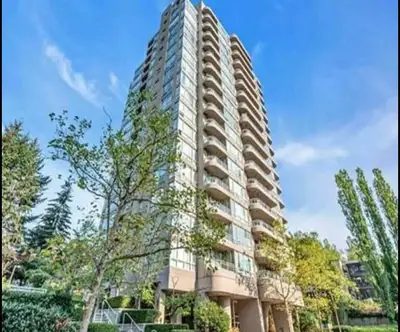 2-Bedroom Corner Unit at Strathmore Towers,9600 Manchester Drive Burnaby | Steps from Lougheed Mall...