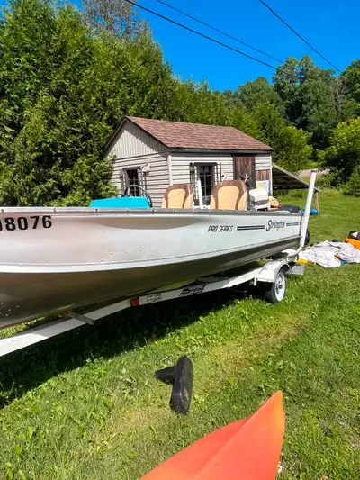 Very nice fishing boat. Have to sell due to moving provinces. Brand new trailer included. A35HP moto...