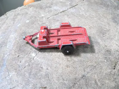 plusieurs auto vintage a différent prix photo 1 trailer # 10859.1 tootsie toys circa 1969 10$ photo...