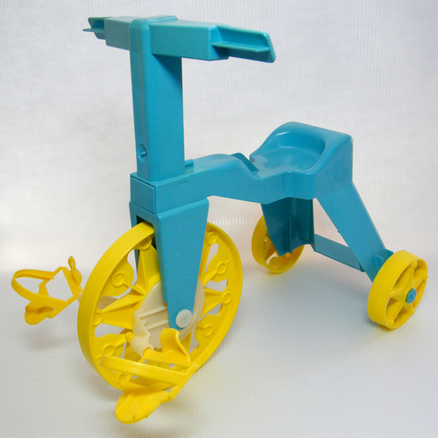 Mattel TIPPEE TOES Tricycle Trike Bike Bicycle 1967 Vintage in Toys & Games in City of Toronto - Image 2