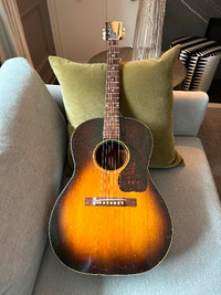 Gibson Vintage 1947 LG-2 Acoustic Guitar