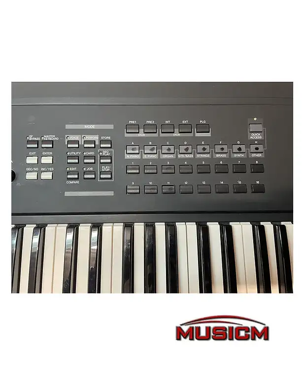 Yamaha Synthesizer S30 Keyboard in Pianos & Keyboards in Mississauga / Peel Region - Image 3