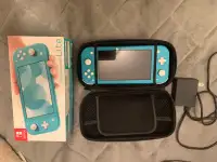 Nintendo switch lite + case,charger,og box