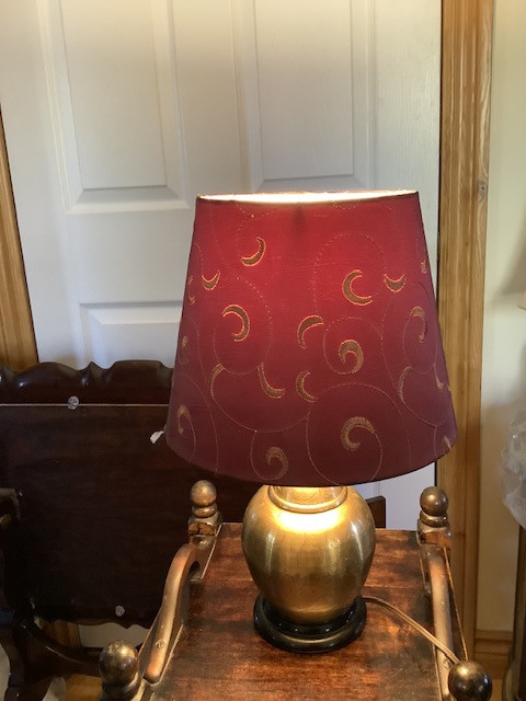 Vtg Brass Tri-Light Lamp w Unique Embossed Etchings Silk Shade in Indoor Lighting & Fans in Belleville