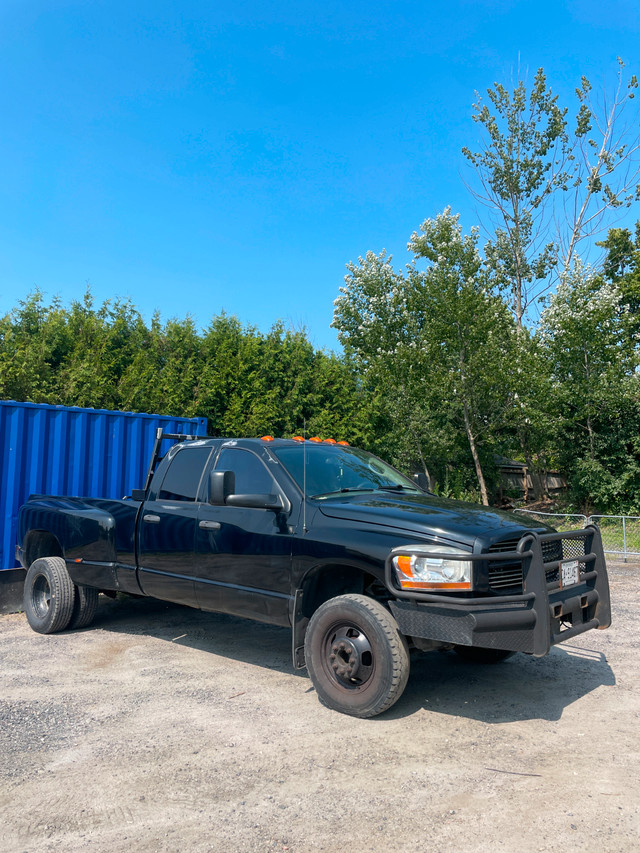 2006 Dodge ram 3500 dually in Cars & Trucks in Muskoka