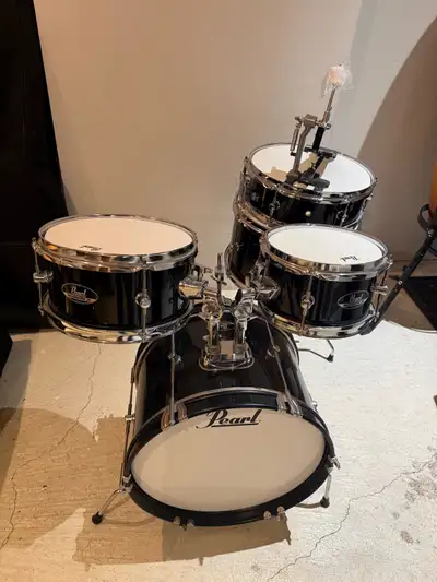 New Pearl Roadshow Jr drum set, View more