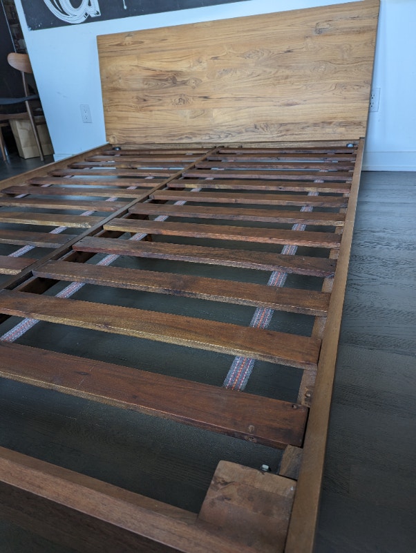 Beautiful Dondra Bed CB2 west elm eq3 queen size. 850 Beds