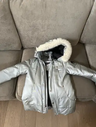 Kids jacket M/M size good condition