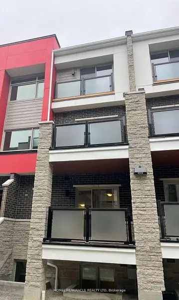 3 YEAR New 2 Bedroom, 2.5 Bathroom 2 Storey Townhouse. Built By Reputable Builder Mattamy. Convenien...