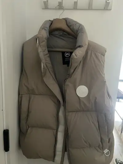 Canada Goose Vest XXL, View more
