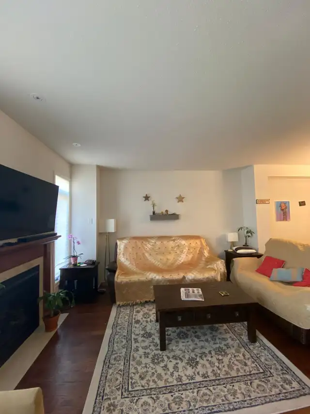 TownHouse for Rent (in Barrhaven) in Long Term Rentals in Ottawa - Image 5