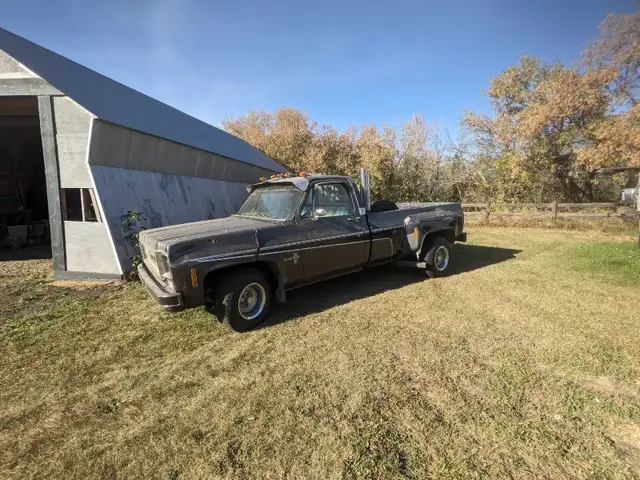 Chevy Dually   for sale. in Other in Red Deer - Image 3