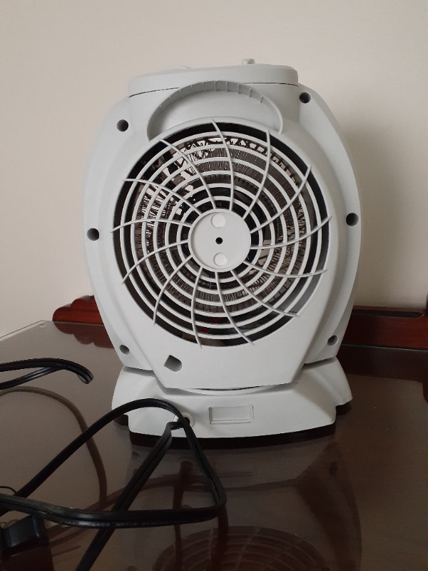 Garrison 1500 W Oscillating Fan Heater w Adjustable Thermostat Heaters, Humidifiers