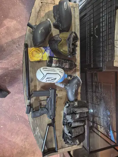 Hello a spyder mr1 with accessories it run hpa and co2 have a co2 3 hoppers 2 plain 1 auto feed, a m...