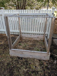 4'x4' cedar garden bed with cage