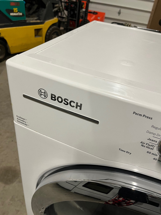 Bosch white electric dryer  in Washers & Dryers in Stratford - Image 4