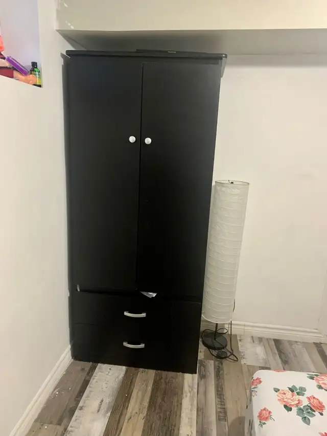 Girls ONLY - Furnished Room for Rent in Malton in Room Rentals & Roommates in Mississauga / Peel Region - Image 5