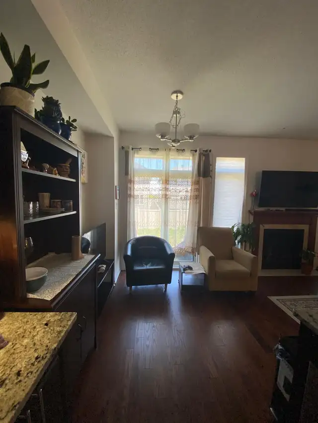 TownHouse for Rent (in Barrhaven) in Long Term Rentals in Ottawa - Image 4