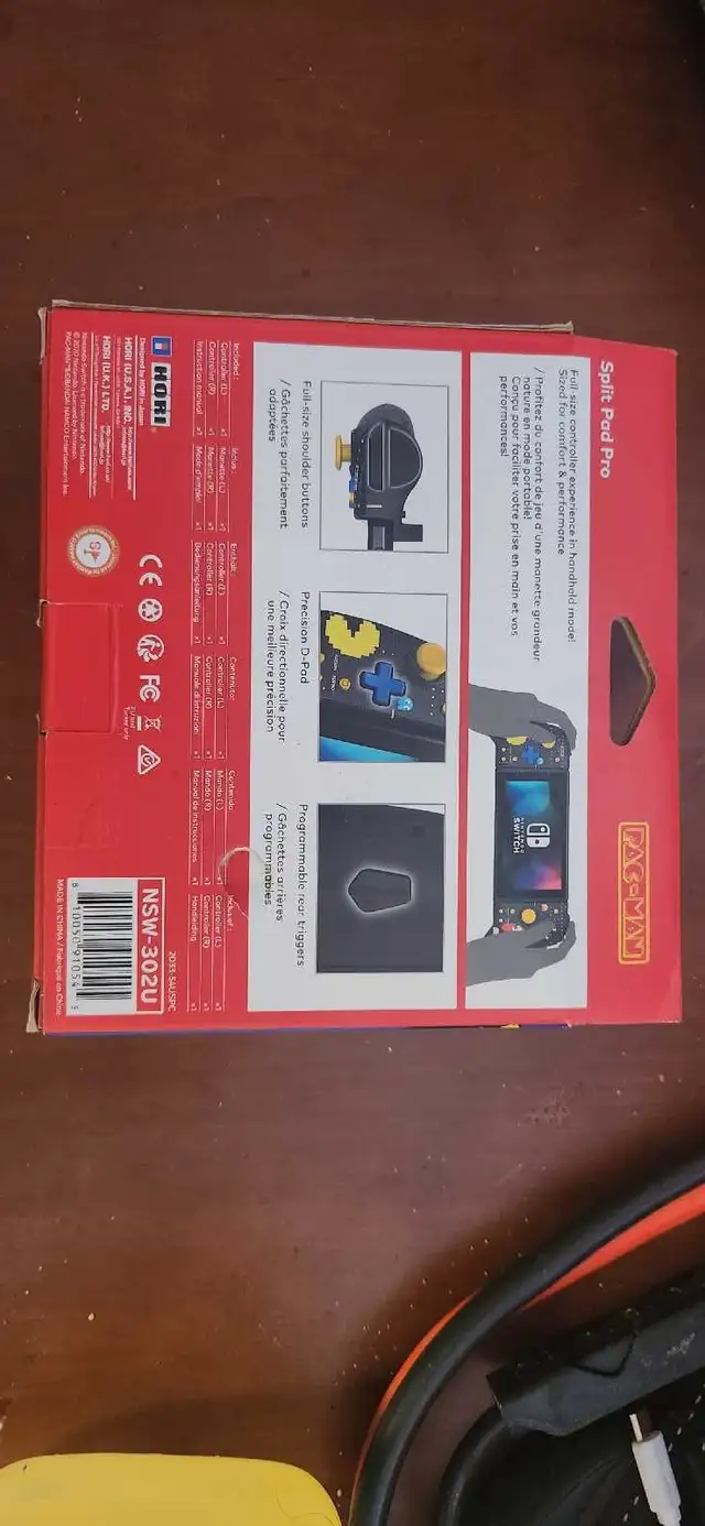 Nintendo switch Hori Pac-Man controller in Nintendo Switch in Edmonton - Image 3