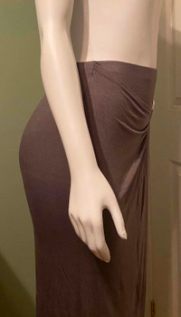 Venus - Grey skirt size small