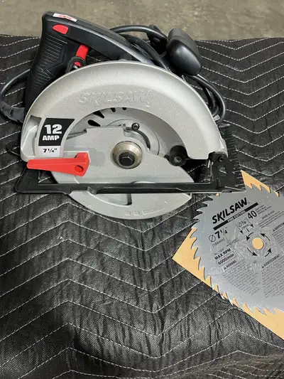SKIL 7-1/4” CIRCULAR SAW IN BOX, View more