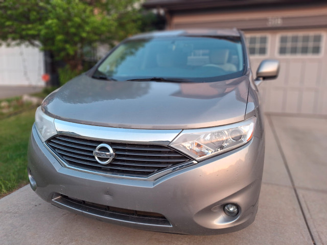 Family van in Cars & Trucks in Calgary - Image 4