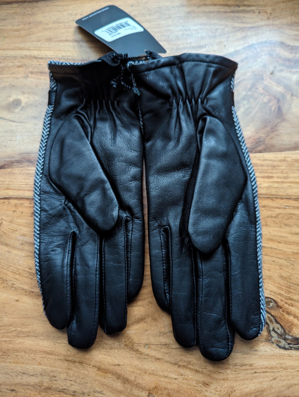 New Leather Gloves dans Femmes - Sacs et portefeuilles  à Laval/Rive Nord - Image 2