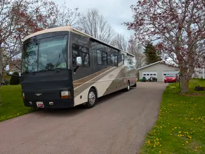 2006 Fleetwood Discovery 39Lwith 4 slides . This RV is approximately 40 feet in length and features...