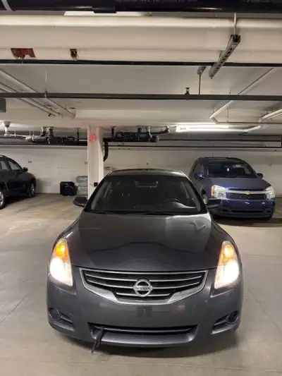 Nissan Altima 2011 2.5S Healthy Transmission and Engine 300000kms Using it from 2.5 years. Recently...