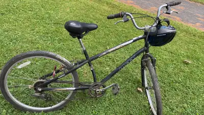 Bicycle set including helmet and pump, View more