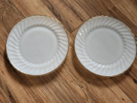 ANTIQUE Anchor Hocking Fire King MILK GLASS dinner plates