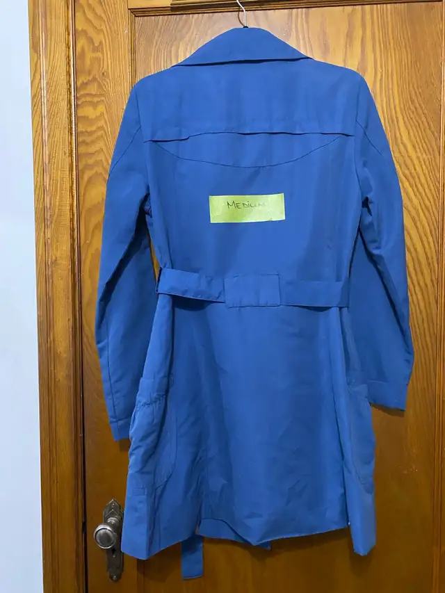 LOT de Trench-coats et manteau in Women's - Tops & Outerwear in Sherbrooke - Image 6