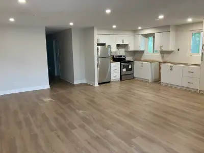 FOR RENT: 3 Bedroom, 1.5 bathroom house (upper level)