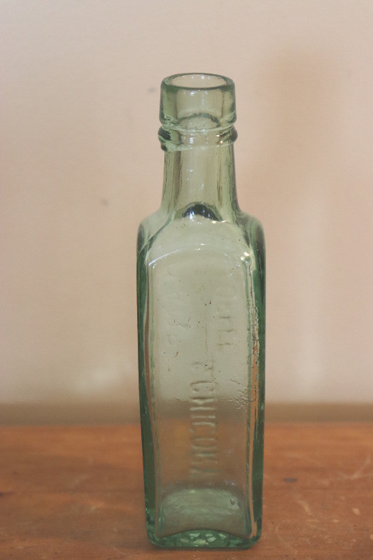 Vintage Paterson's Camp Coffee & Chicory Bottle in Arts & Collectibles in London - Image 2