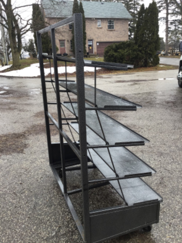 DISPLAY RACK ON WHEELS in Other Business & Industrial in Markham / York Region - Image 4