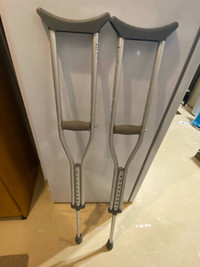 Adjustable Height Youth Crutches