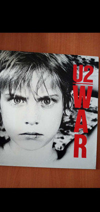 U2 War en vinyle ORIGINAL flambant NEUF $30.