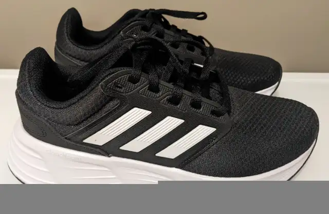 Brand New Women's Adidas Galaxy 6 Running Shoes - Size 7 in Women's - Shoes in Norfolk County - Image 9