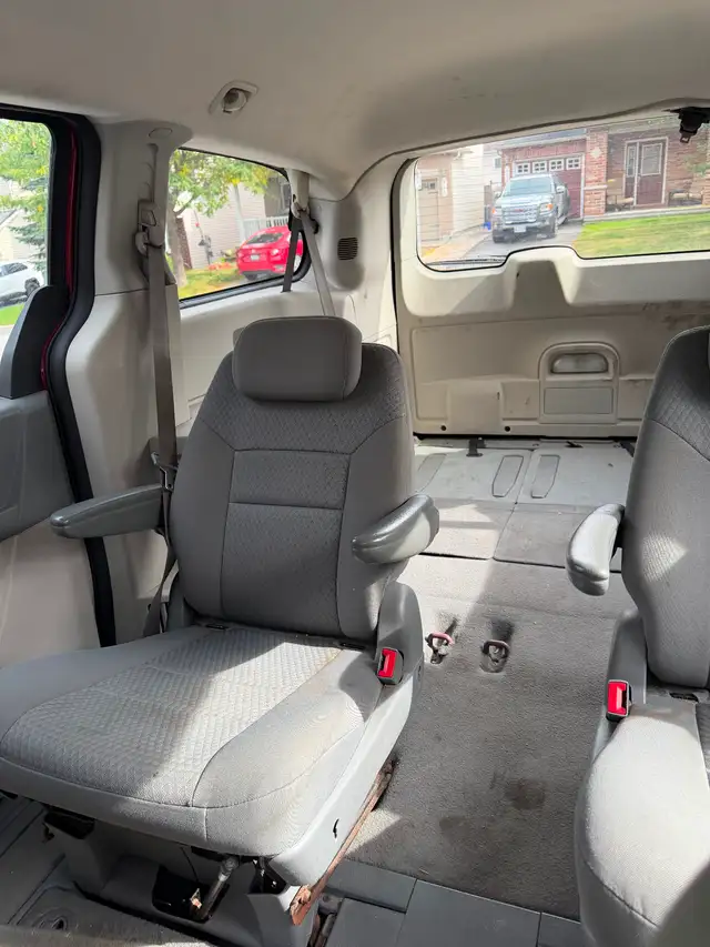2010 Dodge Caravan574686626223247363