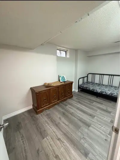 I am offering a room for rent that includes a shared bathroom and kitchen. The room is unfurnished....