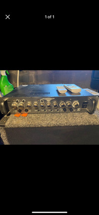 Yorkville xs400 bass head