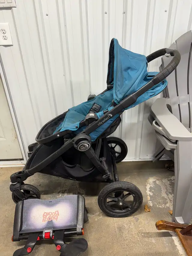 City select stroller  in Strollers, Carriers & Car Seats in London - Image 3