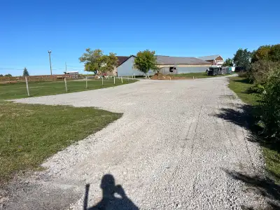 Entreposage Hivernal ou Estival disponible pour votre VR, roulotte, camper , motorisé ou remorque à...