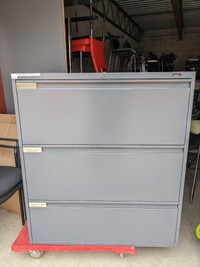 LATERAL FILE CABINETS 3 DRAWERS 