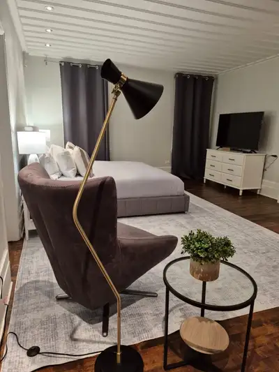 Disponibilité : 1er décembre Type : Chambres privées en colocation Durée : Location mensuelle (court...