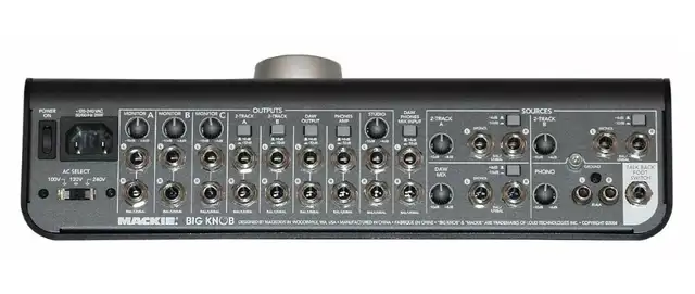Mackie Big Knob Studio Command Station in Pro Audio & Recording Equipment in Saskatoon - Image 3