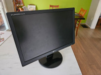 19" LG Flatron LCD monitor 
