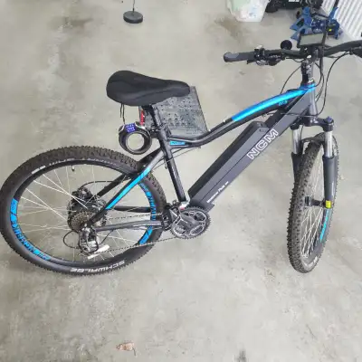 velo homme électrique. MoscowPLUS a rabais 1600 $ paye 2300, View more