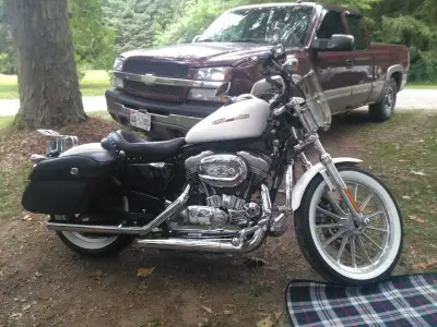 883 sportster, 11,000 original miles, brand new whitewalls, heated handle grips, adaptor for heated...