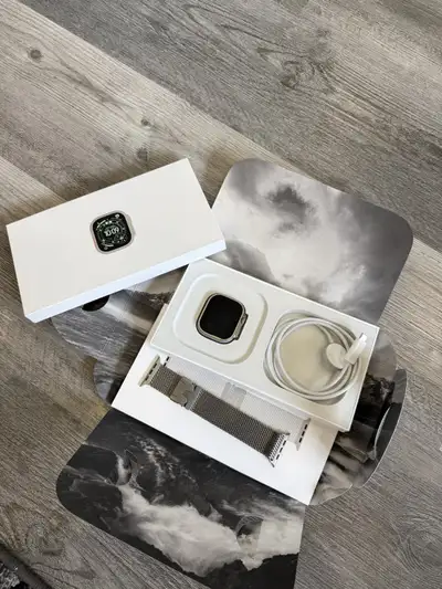 Apple Watch Ultra 3 49mm - Warranty Jul 2027 - Milanese Loop, View more